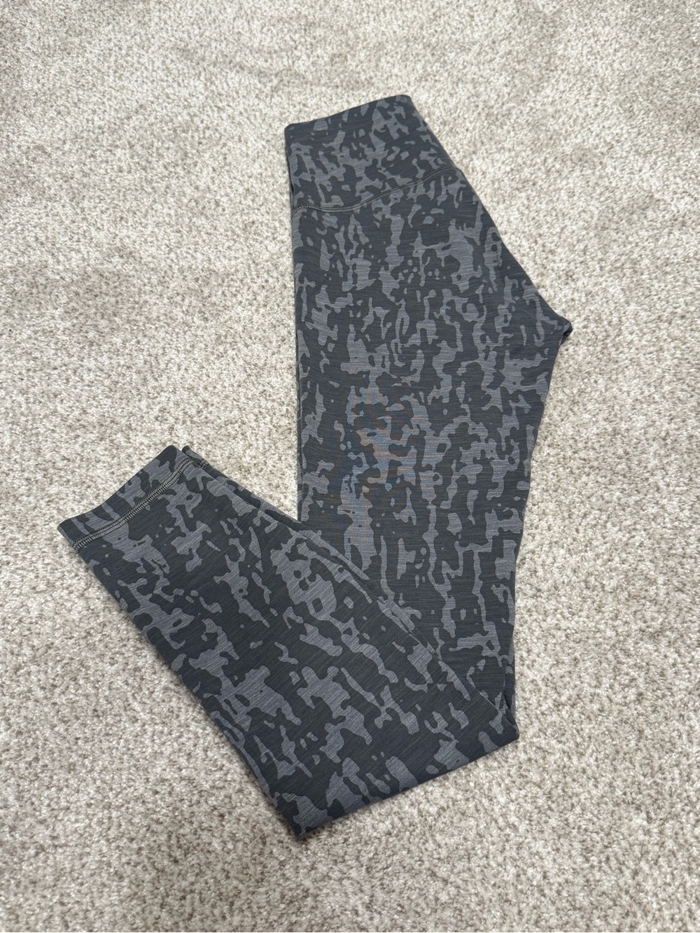 Lululemon Wunder train tight